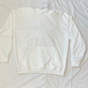 White treat people with kindness sweatshirt size M